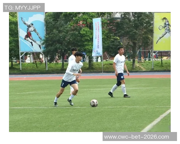 激情燃烧的绿茵场足球之歌带你领略无尽的梦想与荣耀